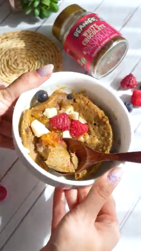 Mug Cake de Café con Frutos Rojos